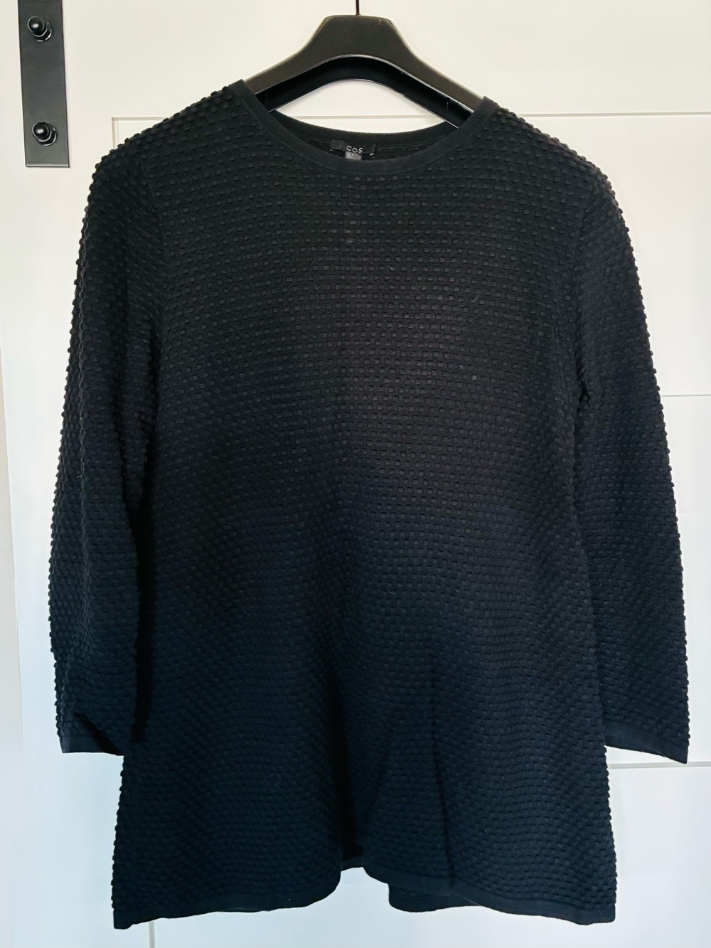 COS M Black Textured Waffle Knit Long-Sleeve Crewneck Sweater